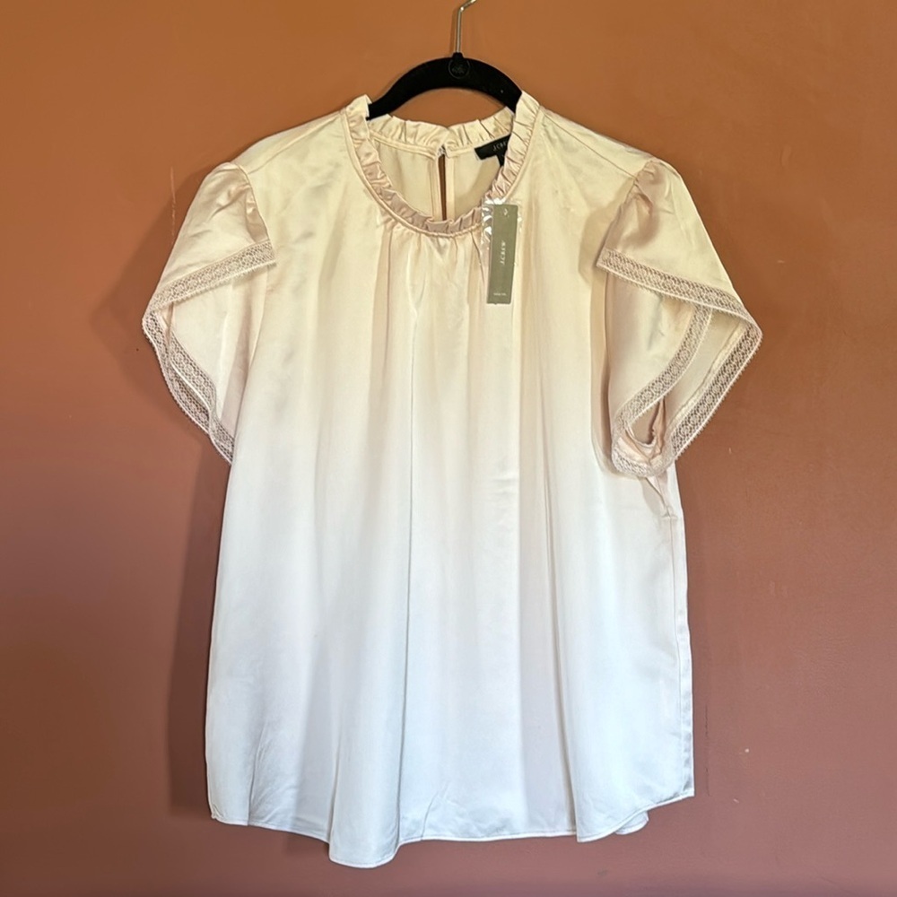 😊NWT J.CREW Tulip-sleeve ruffleneck top blouse Dune Pink Beige Shell size…